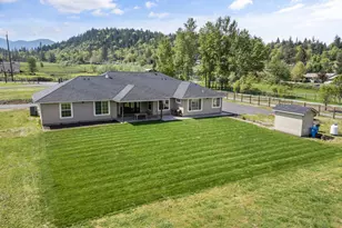 5802 Jerome Prairie Rd, Grants Pass, OR 97527 - Photo 6