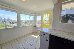 234 N 1st St, Klamath Falls, OR 97601 - Photo 12