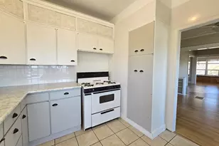 234 N 1st St, Klamath Falls, OR 97601 - Photo 10
