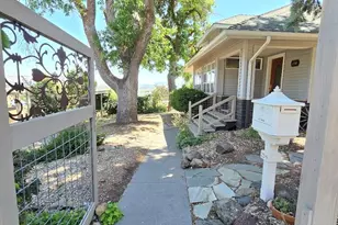 234 N 1st St, Klamath Falls, OR 97601 - Photo 32