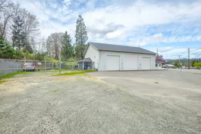 103 Merlin Road, Merlin, OR 97532 - Photo 6