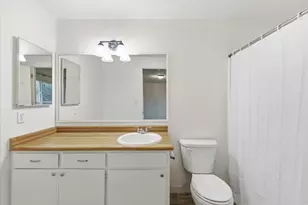 1687 Lillian St, Medford, OR 97501 - Photo 16