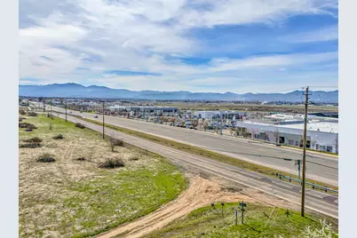 4692 Crater Lake Avenue #600, Medford, OR 97504 - Photo 8