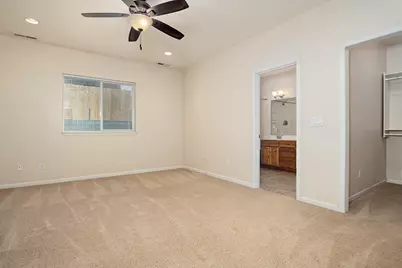 1634 NW F Street, Grants Pass, OR 97526 - Photo 8