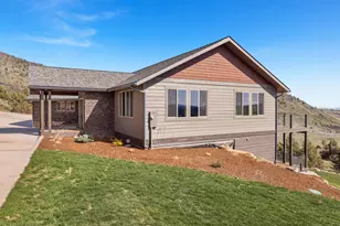 7306 Hanks Marsh Vis, Klamath Falls, OR 97601 - Photo 14