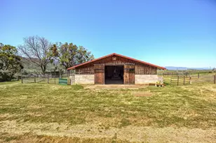 1249 N Valley View Rd, Ashland, OR 97520 - Photo 12