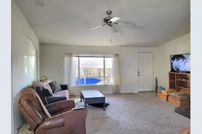 1509 Agape Way, Grants Pass, OR 97527 - Photo 4