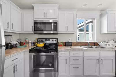 3555 S Pacific Highway #SPC 204, Medford, OR 97501 - Photo 12