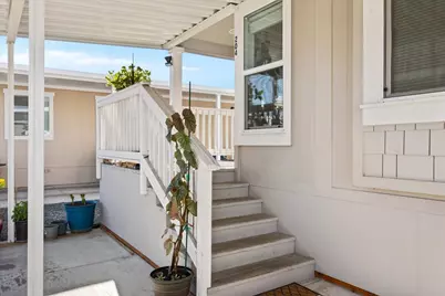 3555 S Pacific Highway #SPC 204, Medford, OR 97501 - Photo 4