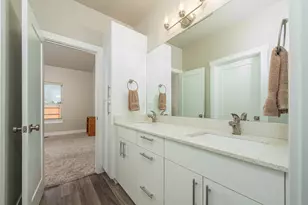 16662 Cabin Lake Ln, La Pine, OR 97739 - Photo 4