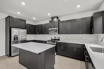 63250 Carly Ln, Bend, OR 97701 - Photo 4