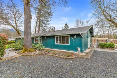 149 Queens Branch Road, Rogue River, OR 97537 - Photo 6