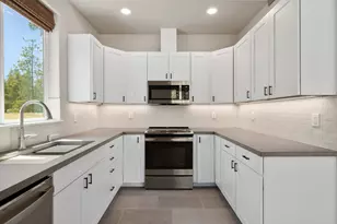 16932 Upland Rd, Bend, OR 97707 - Photo 6