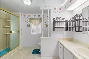 301 Freeman Rd, Central Point, OR 97502 - Photo 24