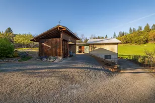 12310 Ramsey Rd, Gold Hill, OR 97525 - Photo 42