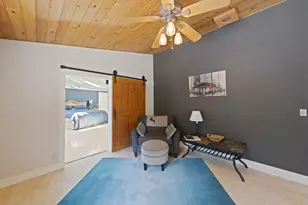 14590 Mountain View Loop, Sisters, OR 97759 - Photo 18