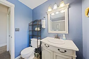 14590 Mountain View Loop, Sisters, OR 97759 - Photo 24