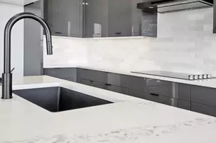 2580 N W Awbrey Point Cir, Bend, OR 97703 - Photo 22