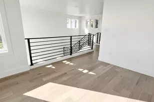 2580 N W Awbrey Point Cir, Bend, OR 97703 - Photo 38