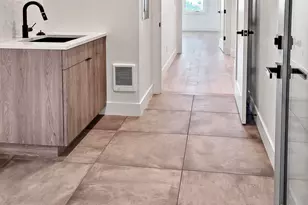 2580 N W Awbrey Point Cir, Bend, OR 97703 - Photo 6