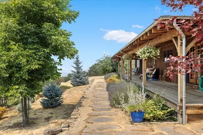 7575 Torrey Pines Terrace, Eagle Point, OR 97524 - Photo 4