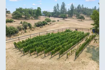 7575 Torrey Pines Terrace, Eagle Point, OR 97524 - Photo 16