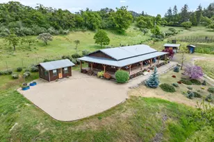 7575 Torrey Pines Terrace, Eagle Point, OR 97524 - Photo 2