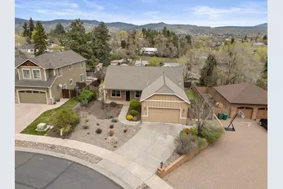 635 Wildland Drive, Klamath Falls, OR 97601 - Photo 6