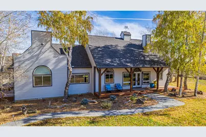 67076 Sunburst Street, Bend, OR 97703 - Photo 1