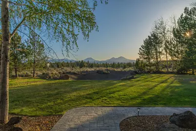 67076 Sunburst Street, Bend, OR 97703 - Photo 60