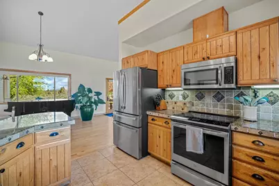 67076 Sunburst Street, Bend, OR 97703 - Photo 22