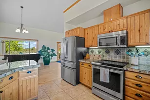 67076 Sunburst St, Bend, OR 97703 - Photo 22