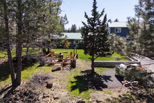 20873 SE Greenmont Dr, Bend, OR 97702 - Photo 8