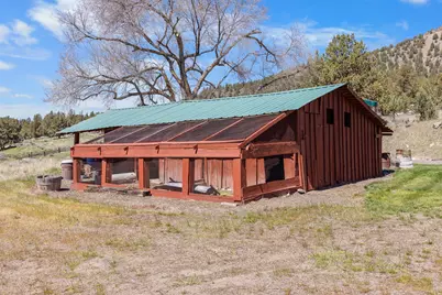 16305 N Ochoco Highway, Prineville, OR 97754 - Photo 30