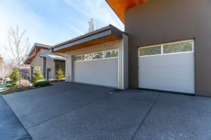 636 NW Portland Ave, Bend, OR 97703 - Photo 42