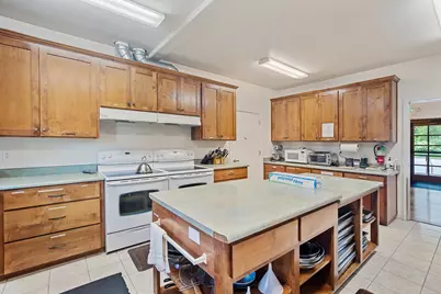 459 Galice Road, Merlin, OR 97532 - Photo 34