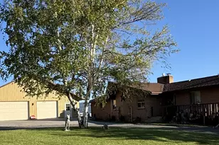 12140 Clovis Dr, Klamath Falls, OR 97603 - Photo 2