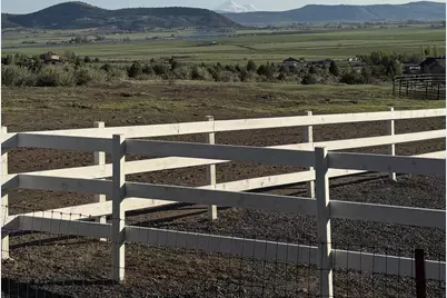 12140 Clovis Drive, Klamath Falls, OR 97603 - Photo 6