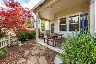 205 Oak Knoll Way, Jacksonville, OR 97530 - Photo 6