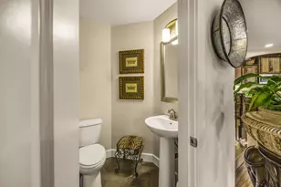 205 Oak Knoll Way, Jacksonville, OR 97530 - Photo 32