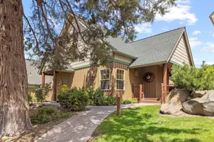 4647 Marsh Hawk Dr, Klamath Falls, OR 97601 - Photo 2