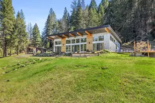 24100 E Evans Creek Rd, White City, OR 97503 - Photo 4