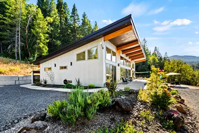 24100 E Evans Creek Road, White City, OR 97503 - Photo 6