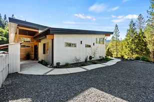 24100 E Evans Creek Rd, White City, OR 97503 - Photo 10