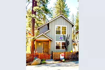 337 W Jefferson Avenue, Sisters, OR 97759 - Photo 1