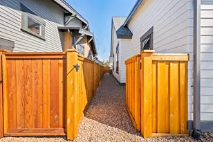 282 W Lundgren Mill Dr, Sisters, OR 97759 - Photo 24