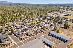 282 W Lundgren Mill Dr, Sisters, OR 97759 - Photo 40