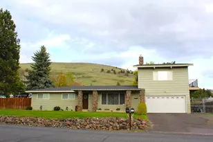 2003 Carlson Dr, Klamath Falls, OR 97603 - Photo 34