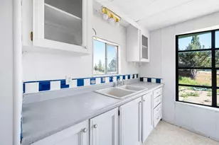 12400 SE Cotton Tail Ln, Prineville, OR 97754 - Photo 16