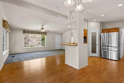 5648 Foothill Blvd #26, Grants Pass, OR 97526 - Photo 8